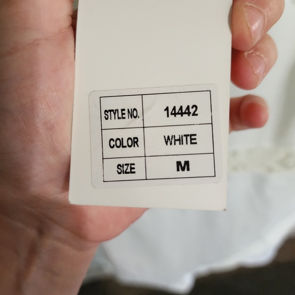 White lace dress new with tags - Picture 5 of 6